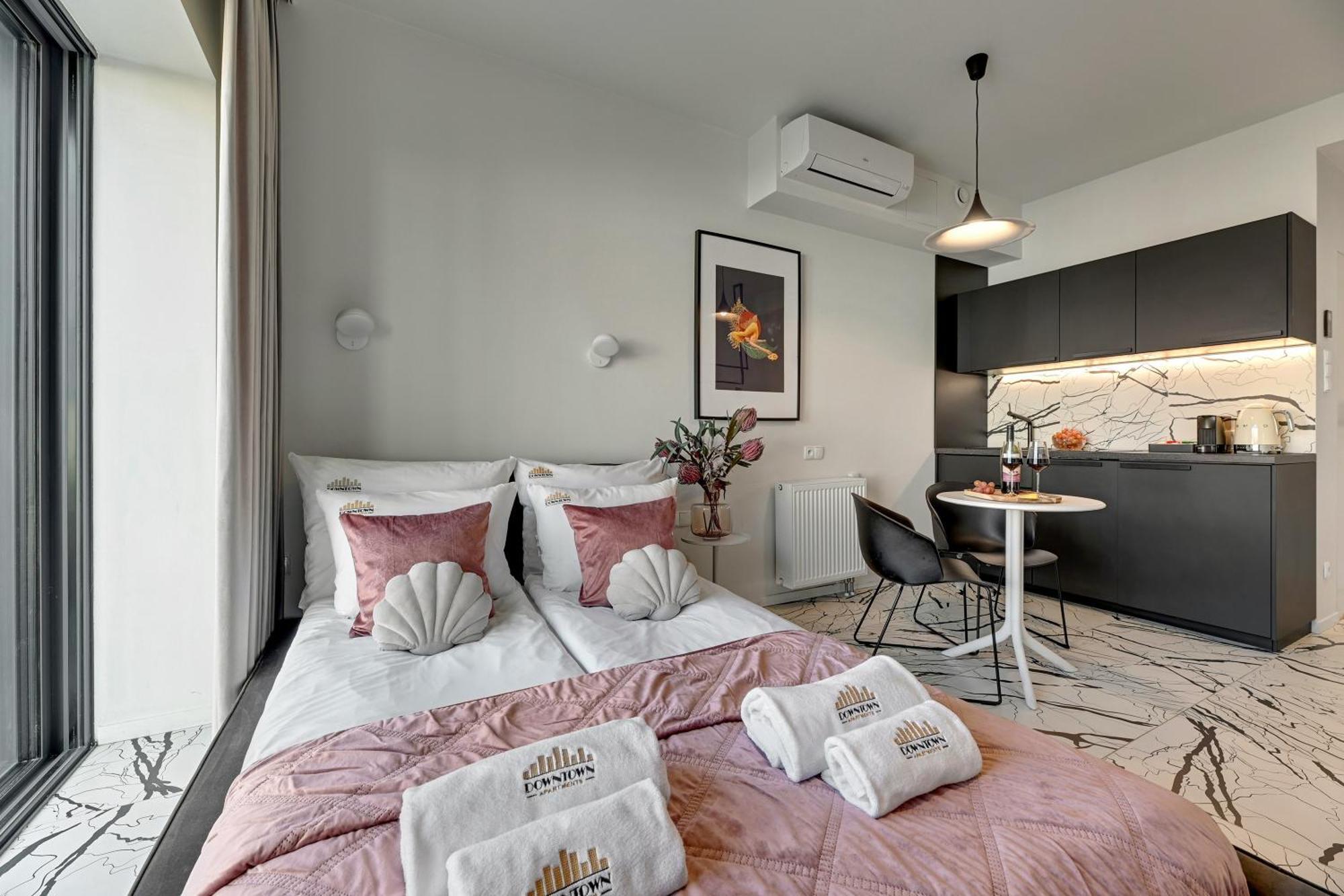 Deo Plaza Riverside & Radisson Spa By Downtown Apartments Гданьск Номер фото